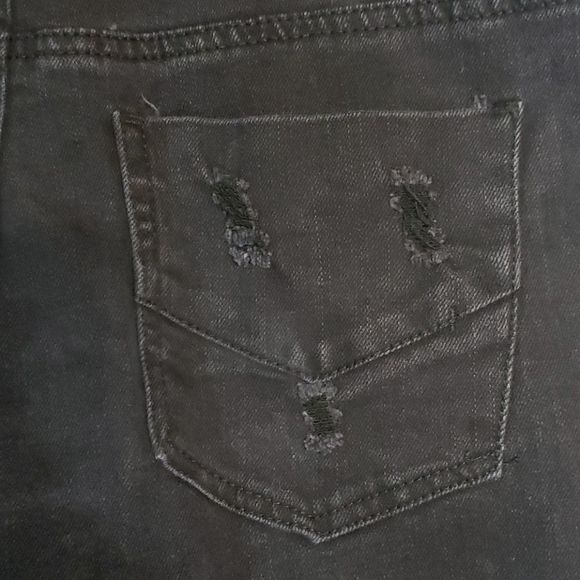 DOLLHOUSE destructed black denim overalls - Picture 9 of 12